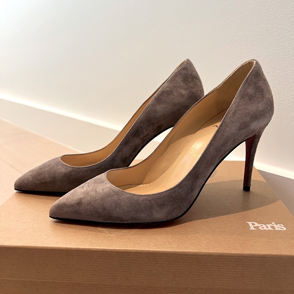 BRAND NEW Christian Louboutin Pigalle Follies 85